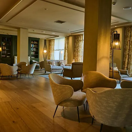 Gran Hotel Balneario De Puente Viesgo-3